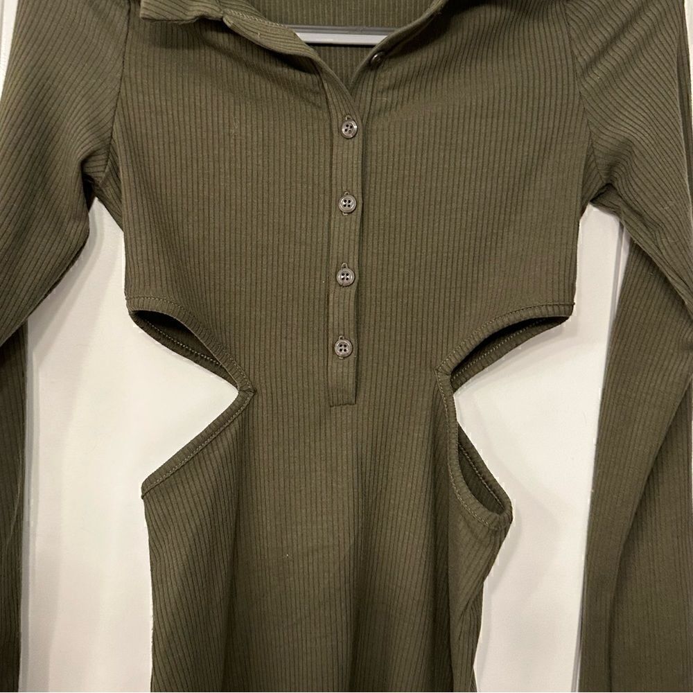 UO Ribbed Cutout Dress - Picture 5 of 6